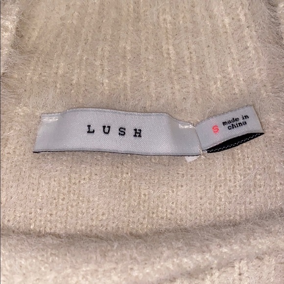 Lush sweater - Picture 3 of 3